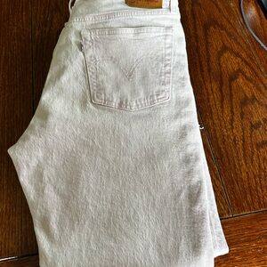 Levi's Soft Pink Denim